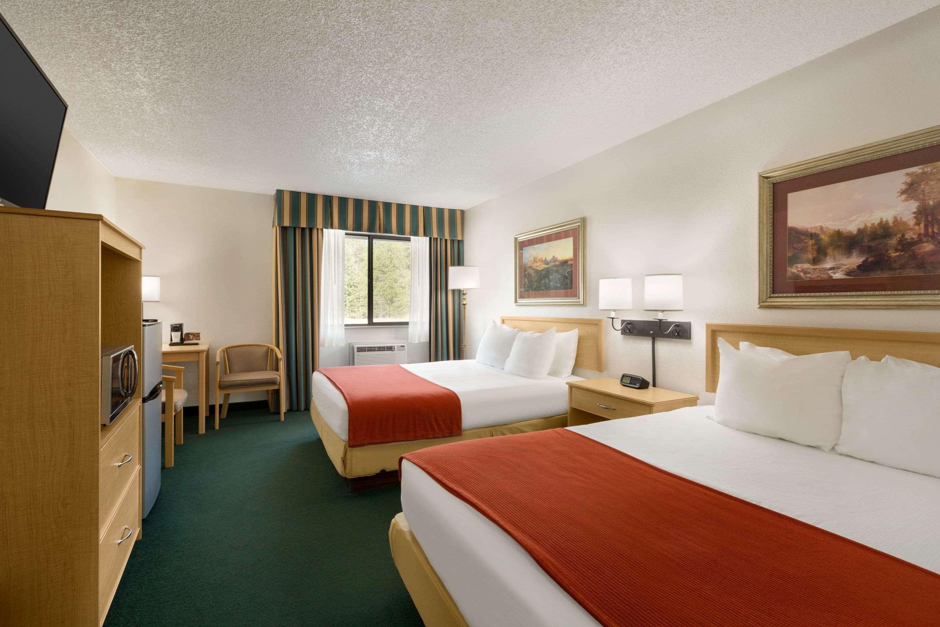 Baymont By Wyndham Whitefish Hotel Bagian luar foto