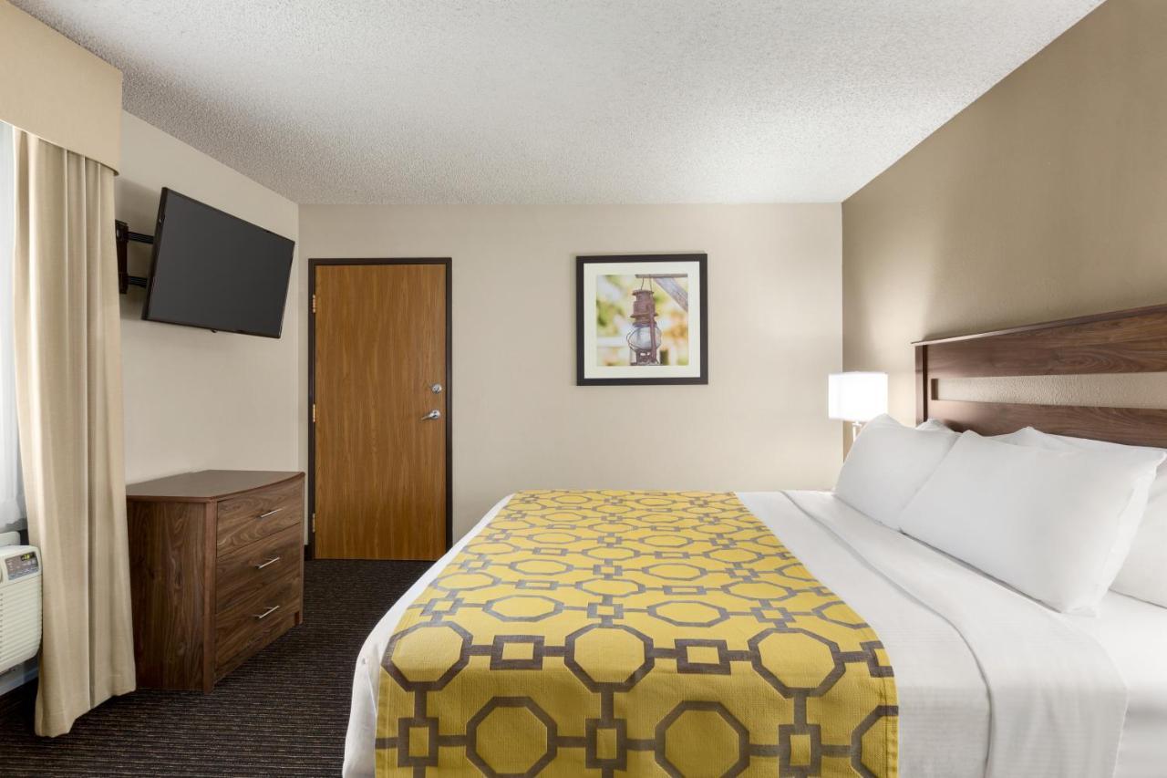 Baymont By Wyndham Whitefish Hotel Bagian luar foto