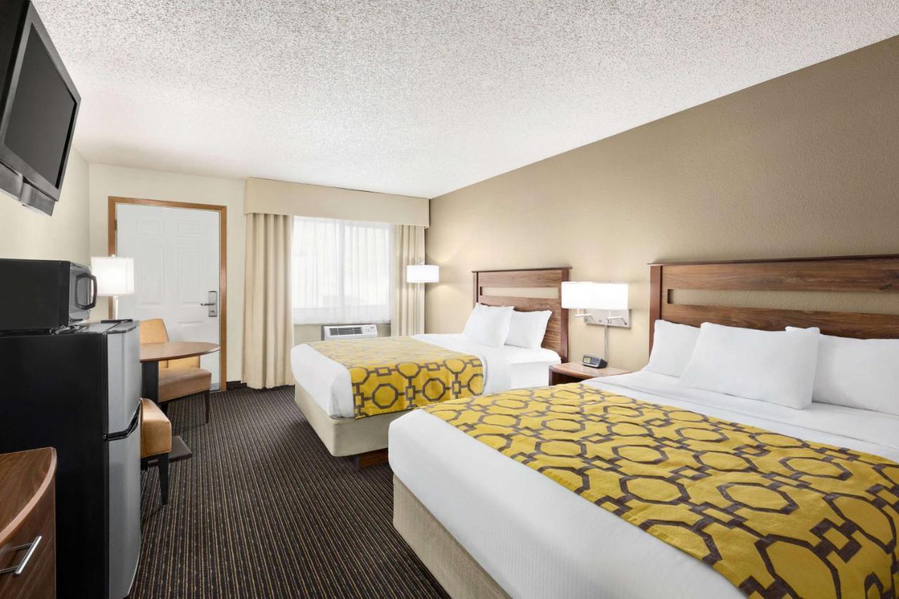 Baymont By Wyndham Whitefish Hotel Bagian luar foto