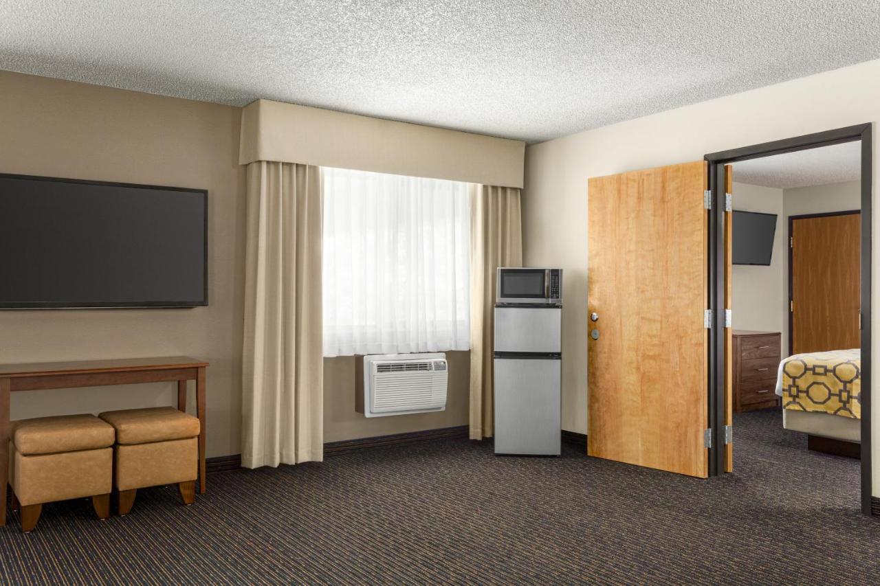 Baymont By Wyndham Whitefish Hotel Bagian luar foto