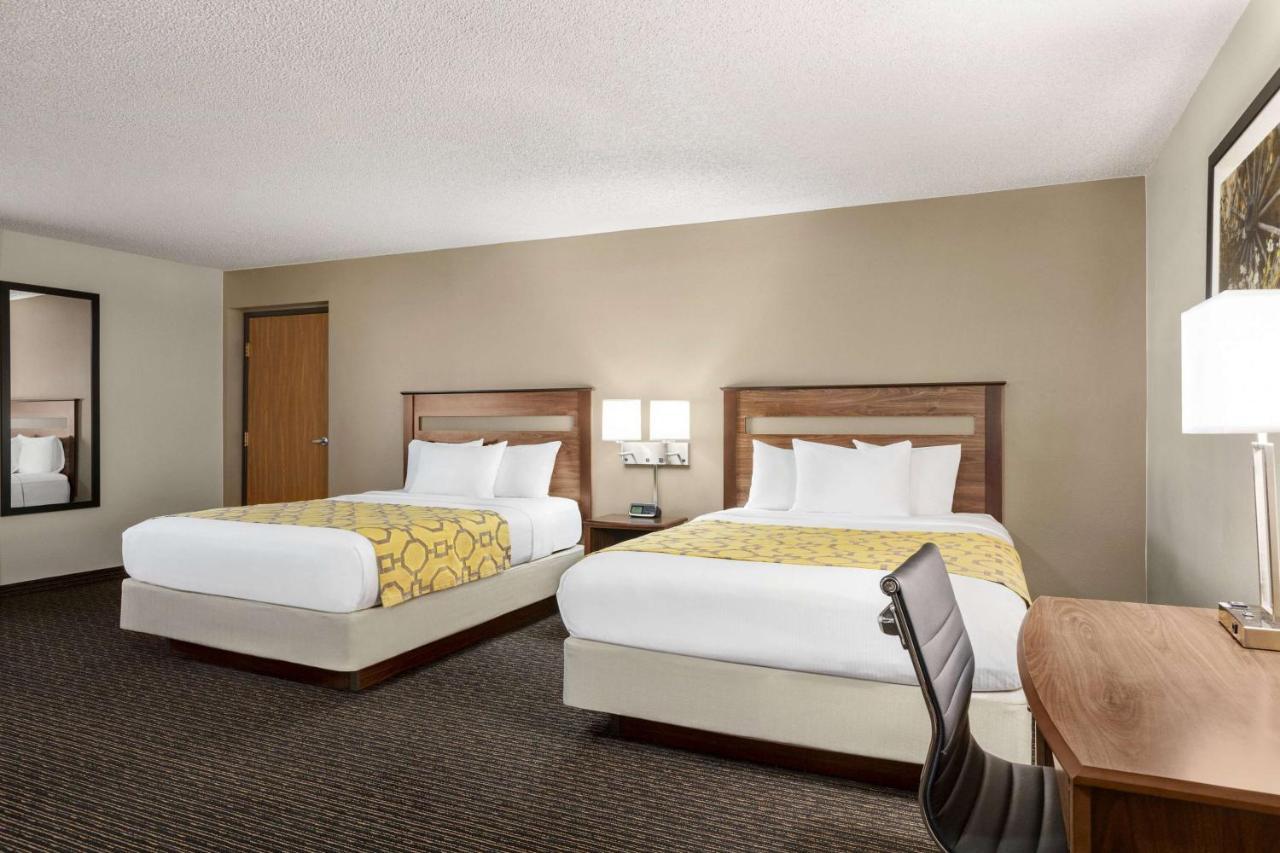 Baymont By Wyndham Whitefish Hotel Bagian luar foto