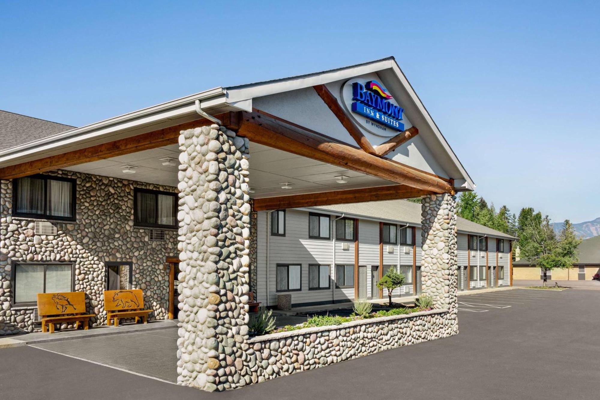 Baymont By Wyndham Whitefish Hotel Bagian luar foto