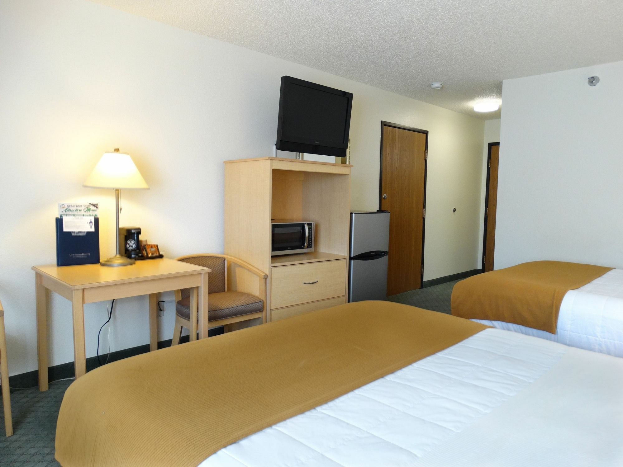 Baymont By Wyndham Whitefish Hotel Bagian luar foto